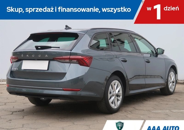 Skoda Octavia cena 73000 przebieg: 149961, rok produkcji 2020 z Ślesin małe 172